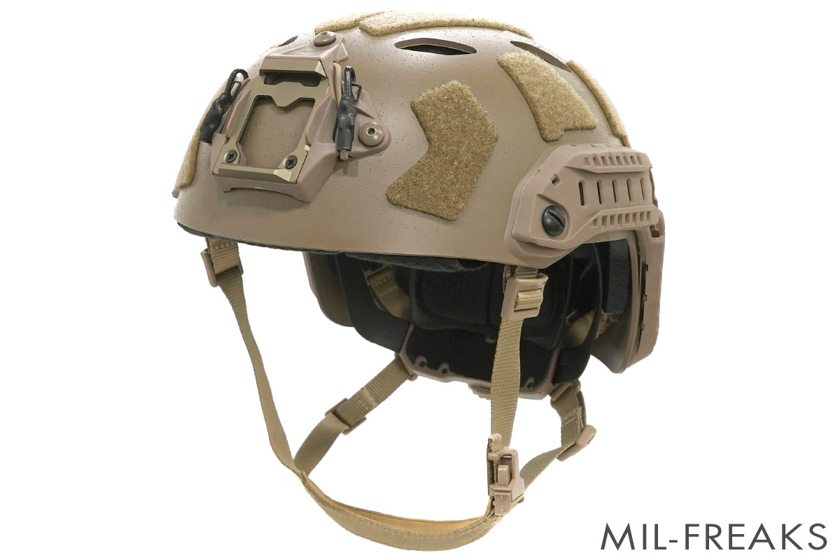 FMA Ops-Coreタイプ FAST SF BUMPヘルメット TAN