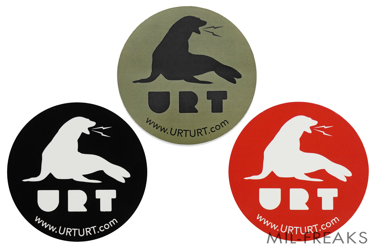 URT “URT” ロゴステッカー