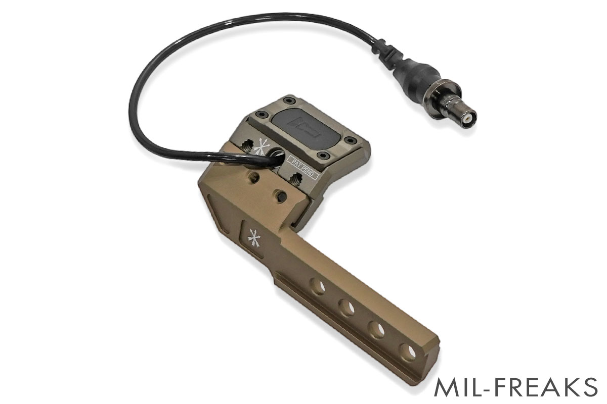 Spec Precision UNITYタイプ FUSION LightWing ライト アダプター + ModButtonタイプ リモートスイッチ SureFireジャック フラットダークアース