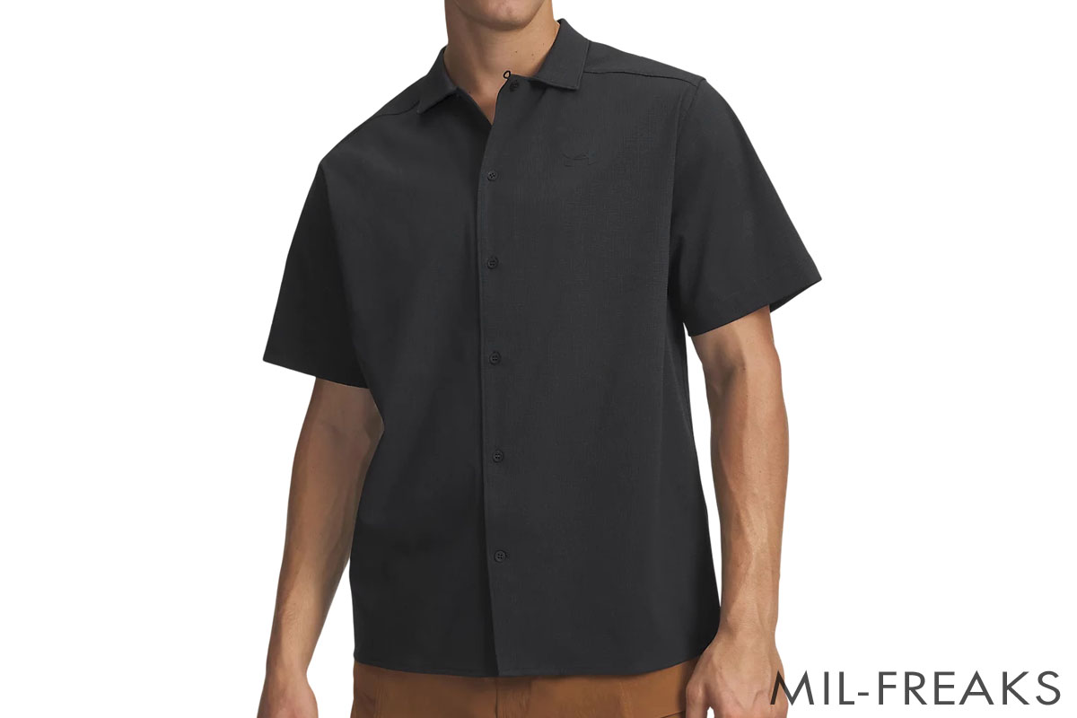 Under Armour Explor Airvent Woven パフォーマンス ストレッチシャツ チャコールブラック