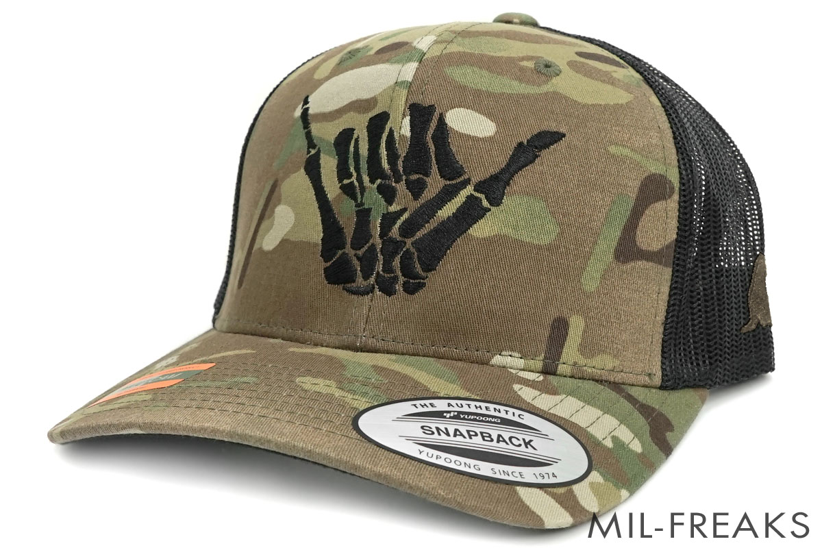 URT “BONE SHAKA” RETRO TRUCKER メッシュキャップ マルチカム