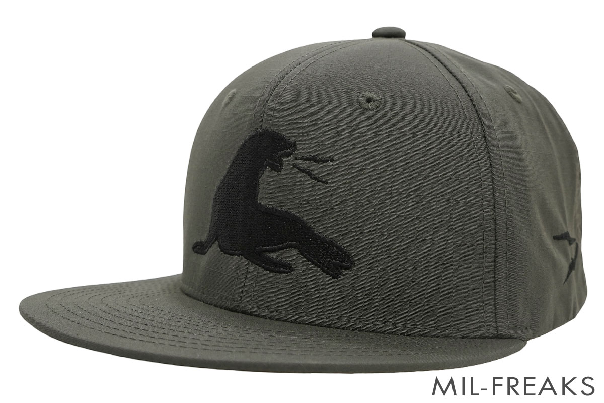 URT CLASSIC ビッグロゴ RETRO TRUCKER フラットブリム キャップ オリーブ