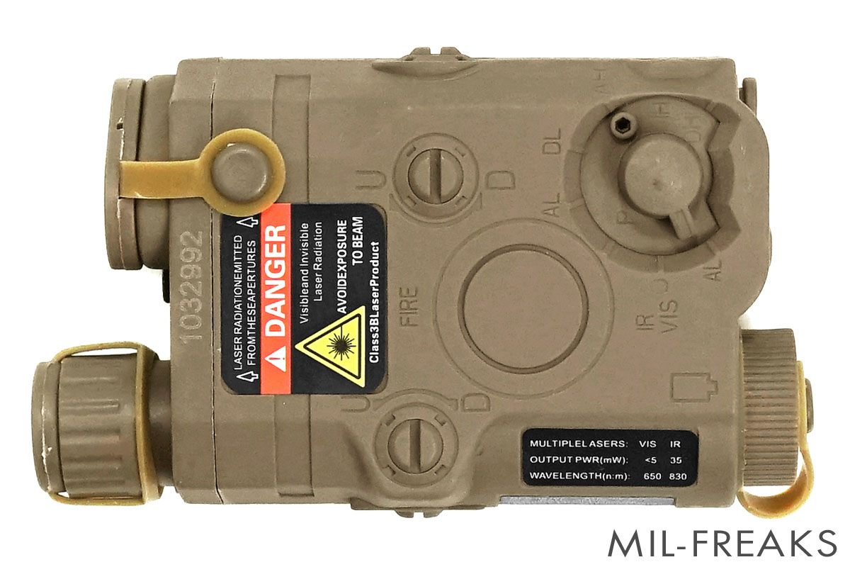 実物ferro conceptsバッテリーケース付きFMA オプスコアレプリカ FMA AN/PEQ-15 ATPIAL バッテリーケース 刻印タイプ TAN リアル化