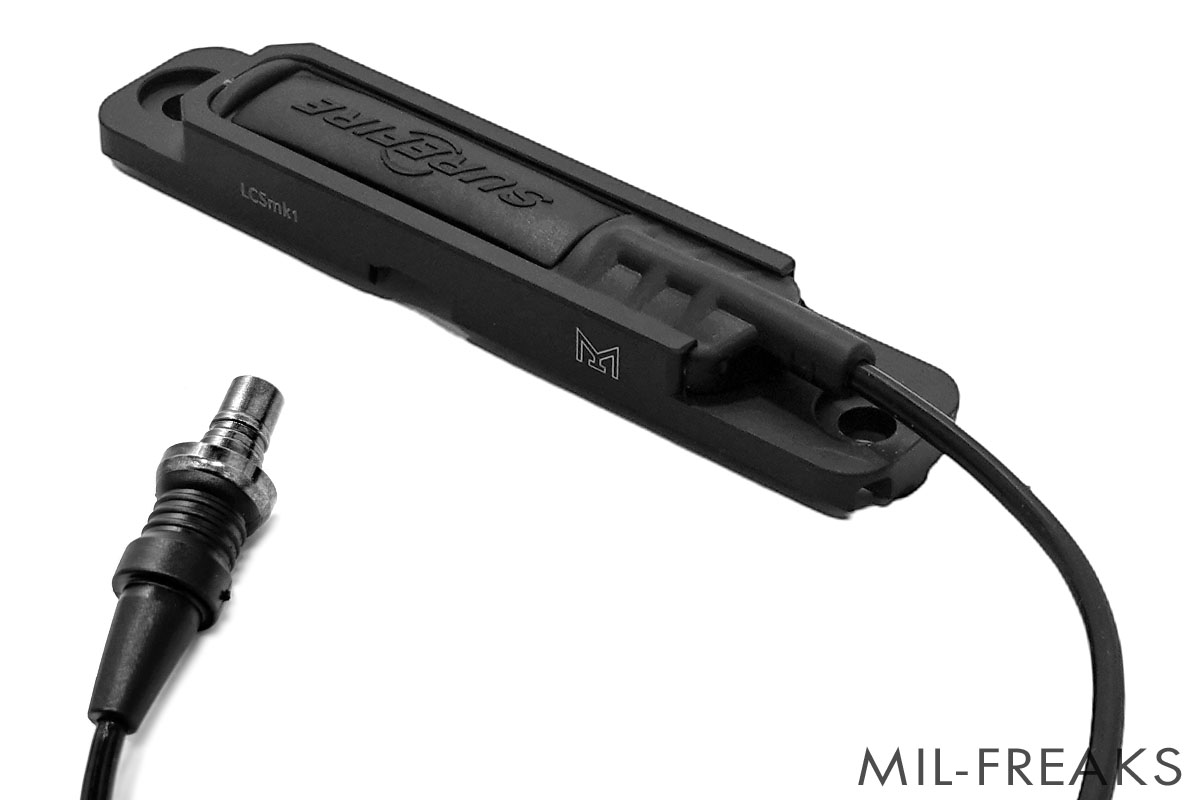SOTAC GEAR CloudDefensiveタイプ M-LOK テープスイッチ マウンティング プレート SureFire STスイッチ用