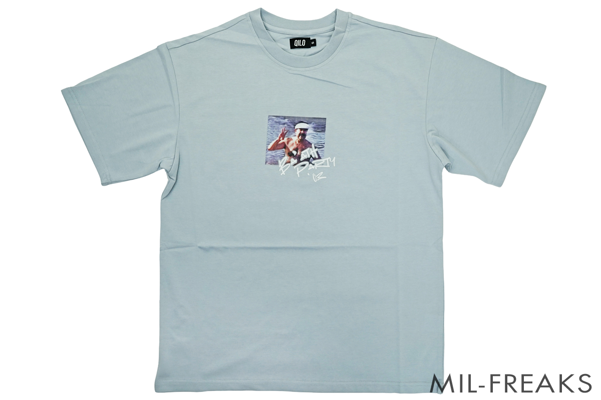 QILO “Saddam Ba’ath Party” Tシャツ Pool Blue【限定販売】