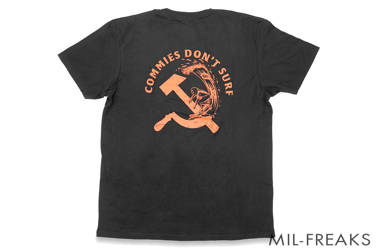 URT “COMMIES DON'T SURF” Tシャツ ソリッドブラック