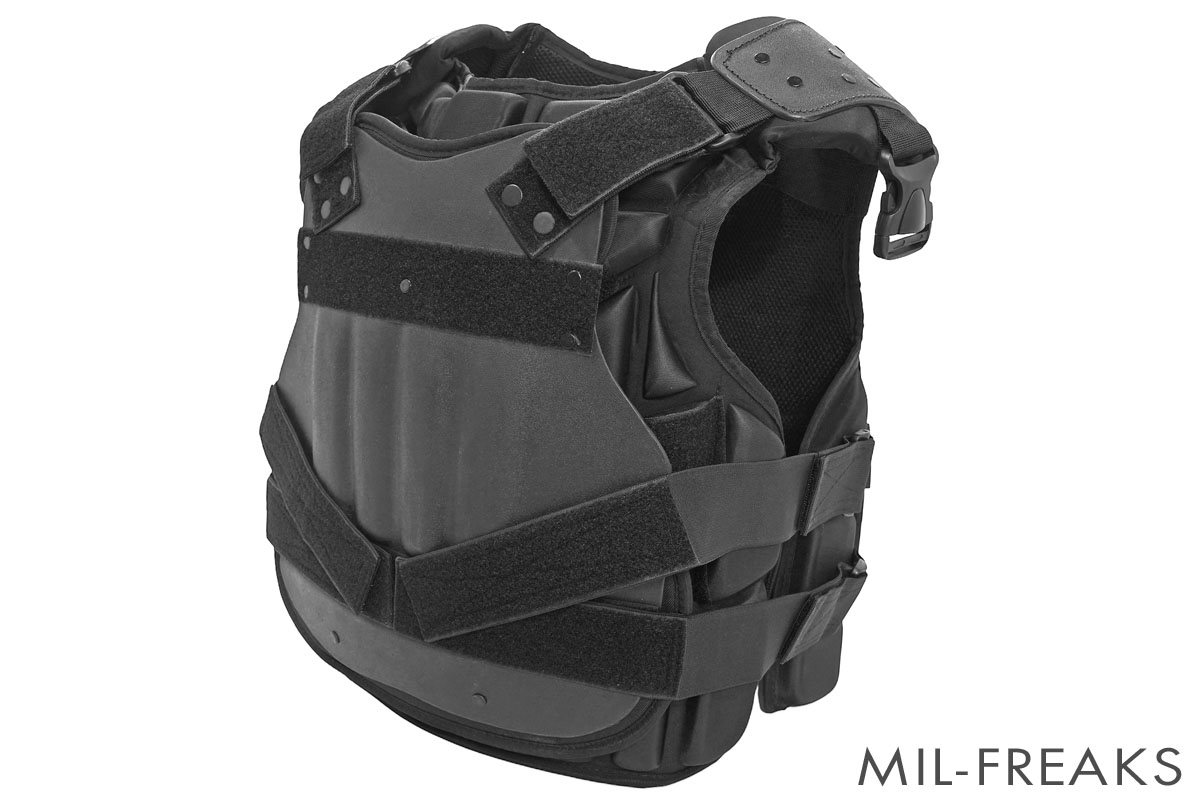 Monadnock (Safariland) Exo Tech RIOT 暴徒鎮圧プロテクター チェスト (胸部)