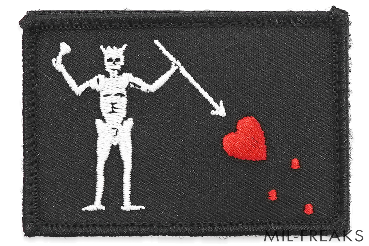 BritKitUSA "Blackbeard Flag" パッチ