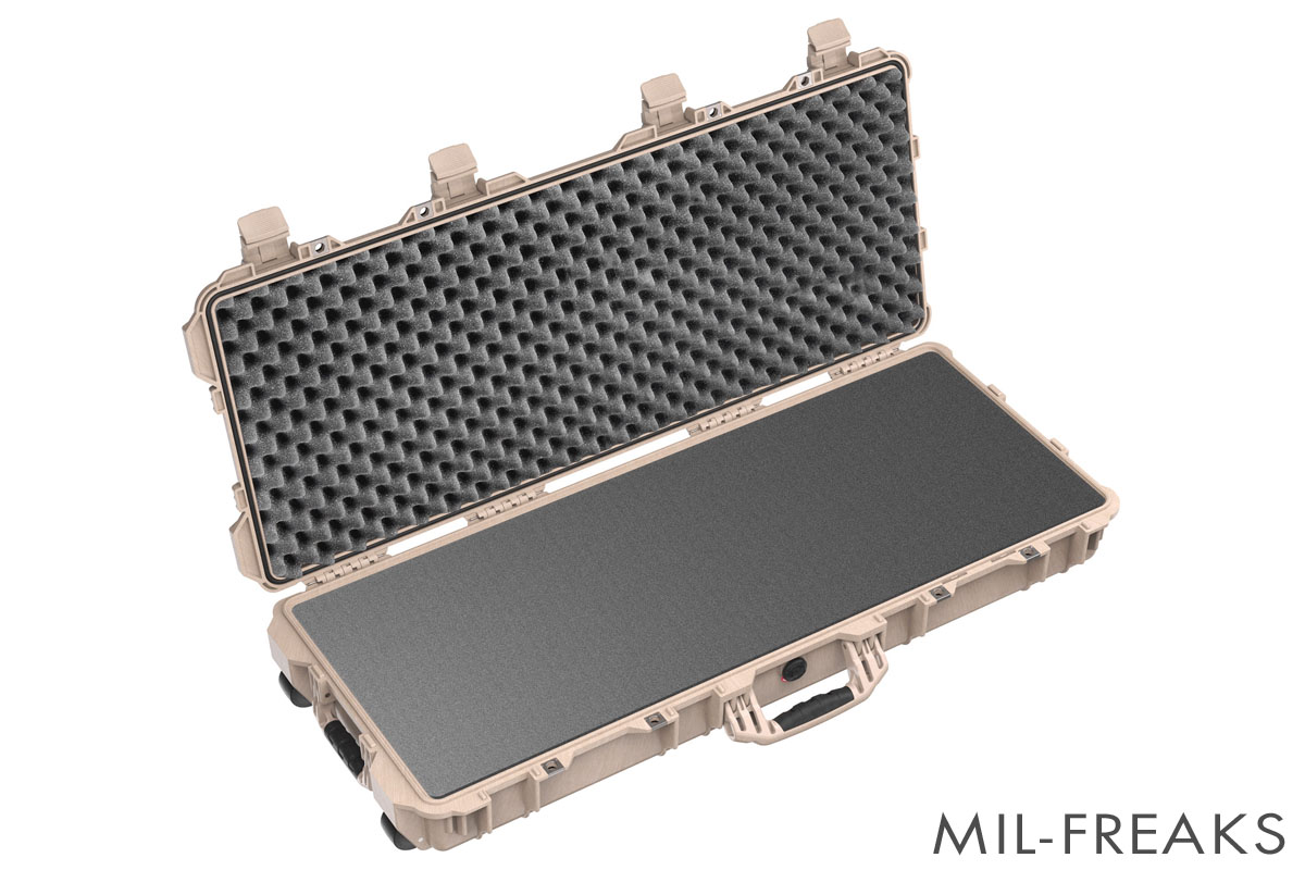 PELICAN 1700 Protector ハードケース ウレタン緩衝フォーム付き 