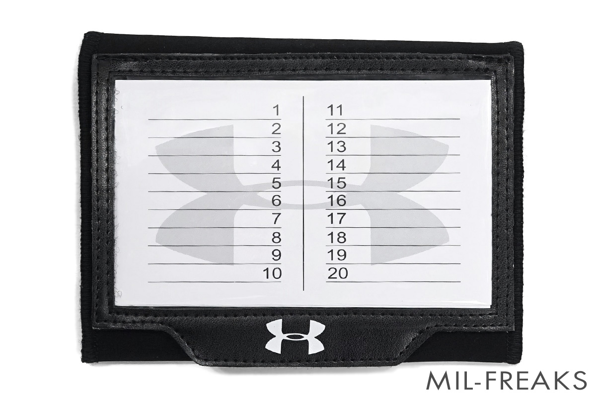 アメフト　アンダーアーマー　リストコーチ　リストバンド 新品】Under Armour 3 Window リストコーチ