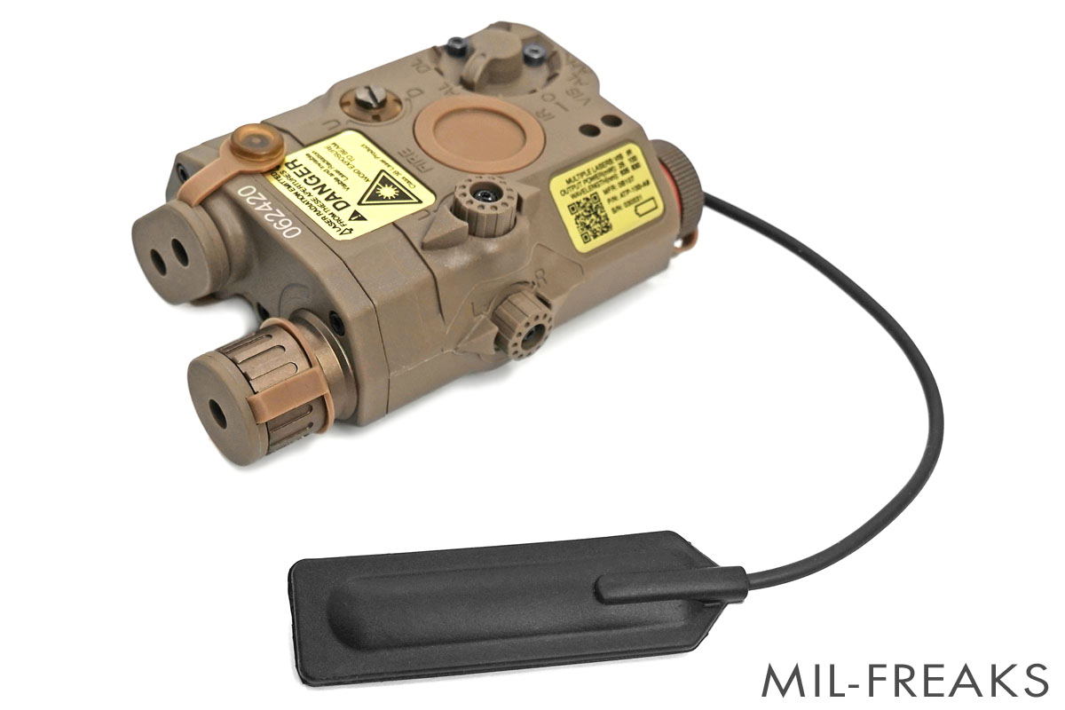 WADSN PEQ LA-5Cタイプ LEDフラッシュライト シリアルナンバー刻印タイプ TAN │ ミリタリーショップ MIL-FREAKS 通販
