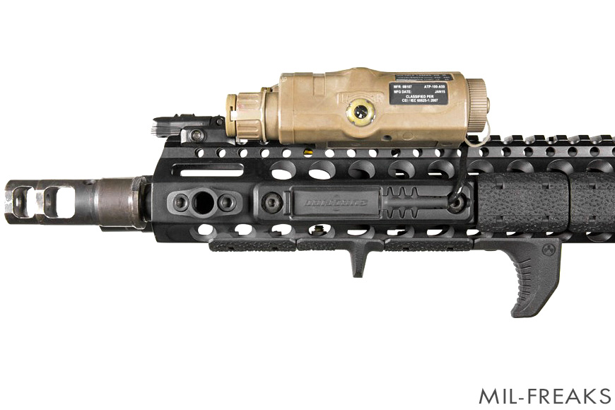 TMC MAGPULタイプ M-LOK テープスイッチ マウンティング プレート SureFire STスイッチ用 FDE / ブラック │  ミリタリーショップ MIL-FREAKS 通販