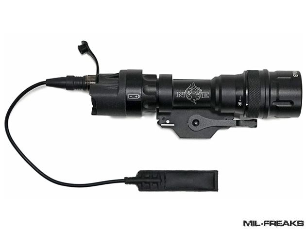 Night Evolution SureFireタイプ M952V タクティカルライト